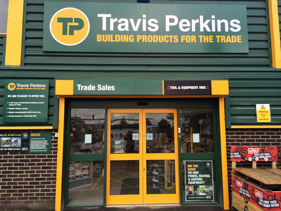 Automatic bi-part sliding doors